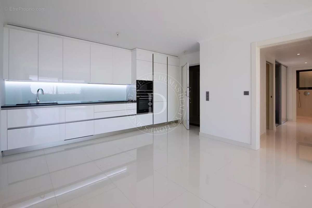 Appartement à ROQUEBRUNE-CAP-MARTIN