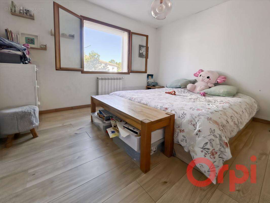 Maison 3 faces avec piscine, terrasse plein sud et sous-sol aménagé - photo 13
