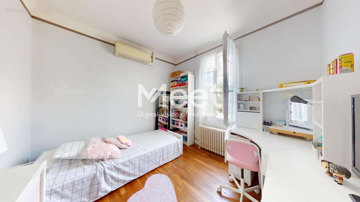 Maison à LE MEE-SUR-SEINE