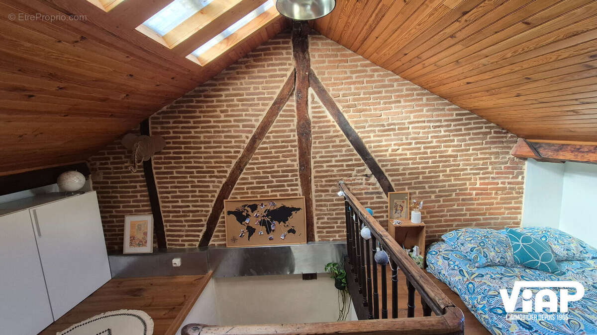 Proche centre Saint Martial Charmant type 3 en duplex - photo 7