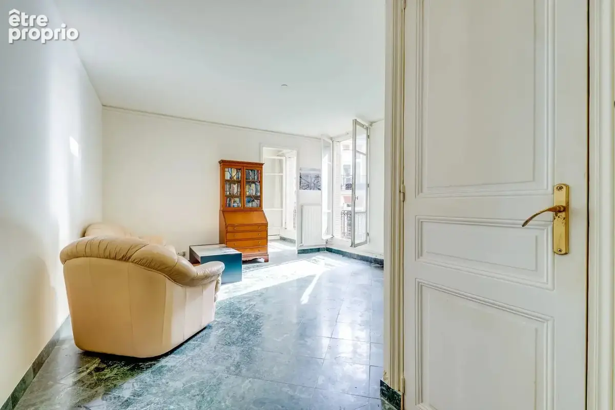 Paris 75008 charmant pied a terre champs elysees - photo 3