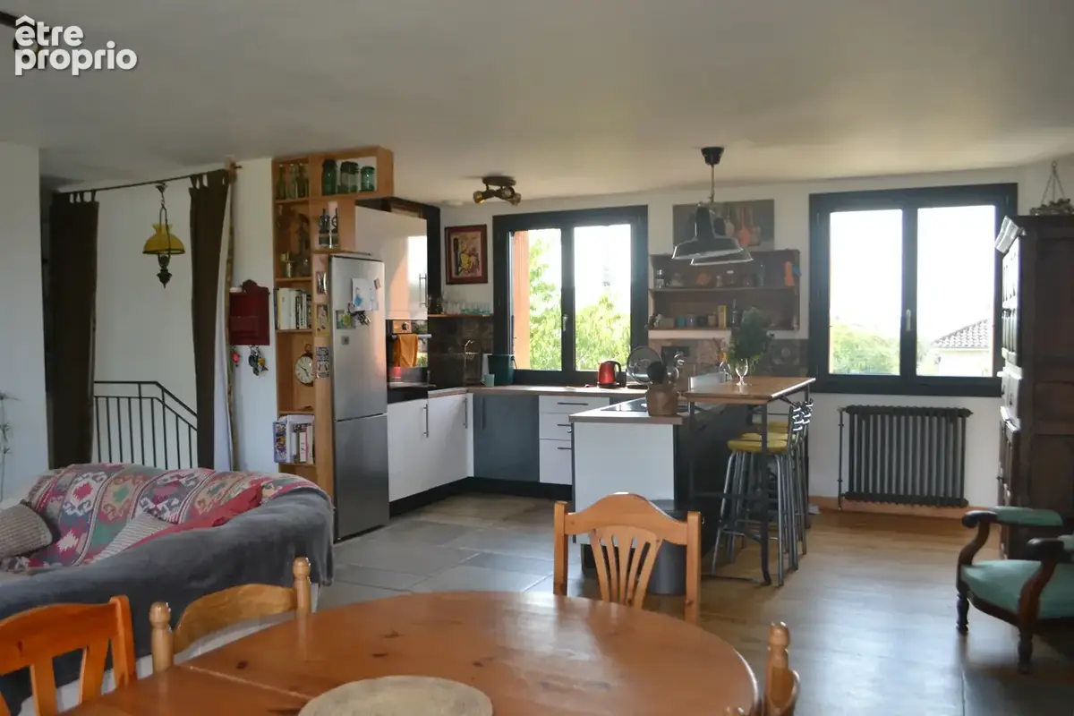Maison de village à proximité immédiate des commerces - photo 5