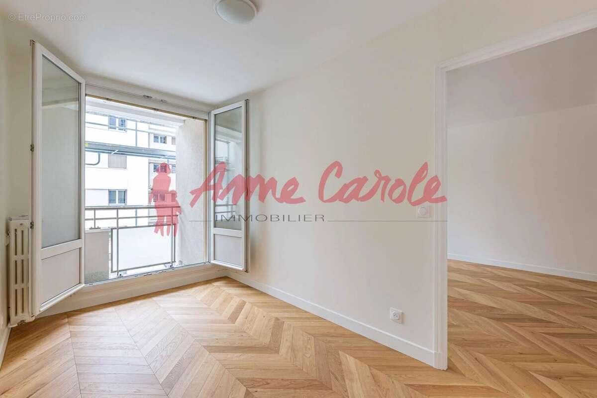 Appartement à PARIS-11E