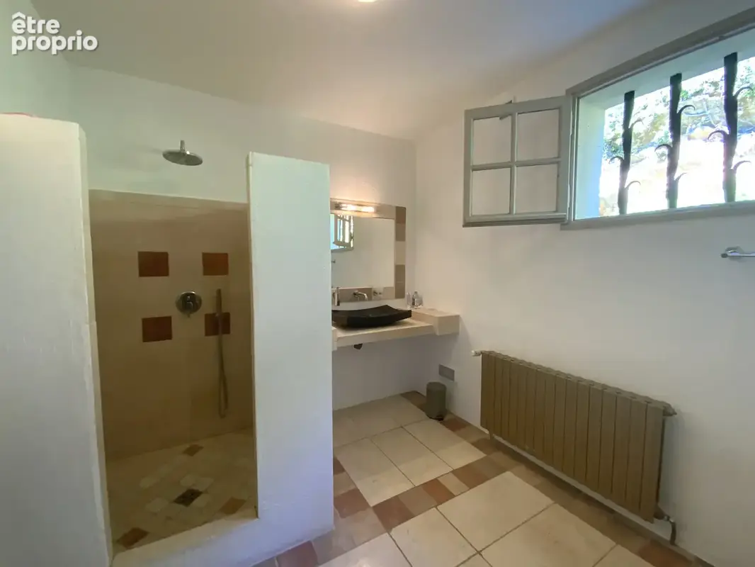 Villa avec vue imprenable à seulement 6 km d'Uzès. - photo 19