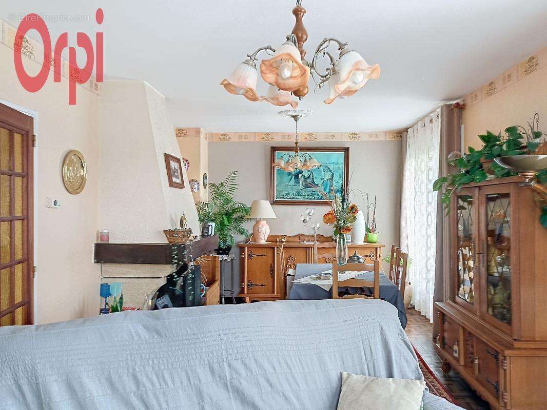 Maison à THORE-LA-ROCHETTE