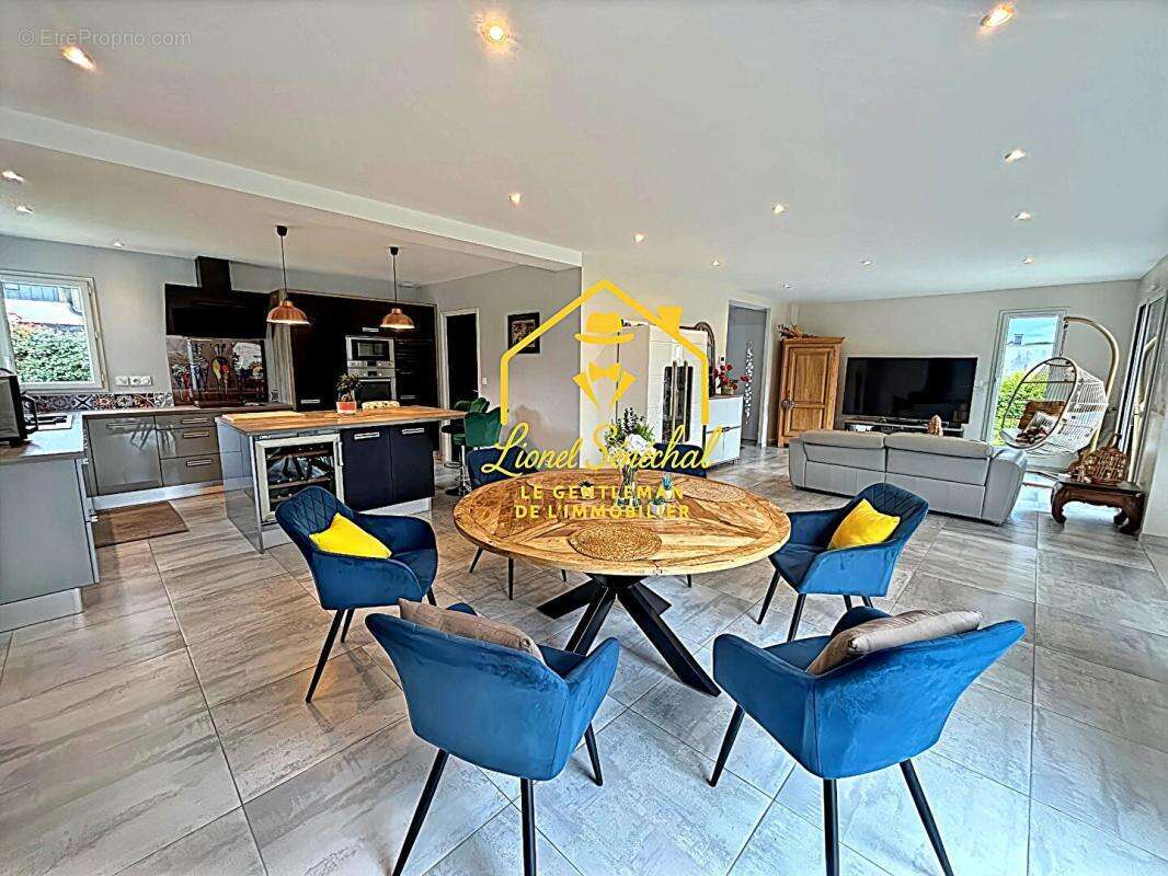 Maison contemporaine 164 m² - Lumineuse, économe en énergie, terrain de 900 m² - photo 2