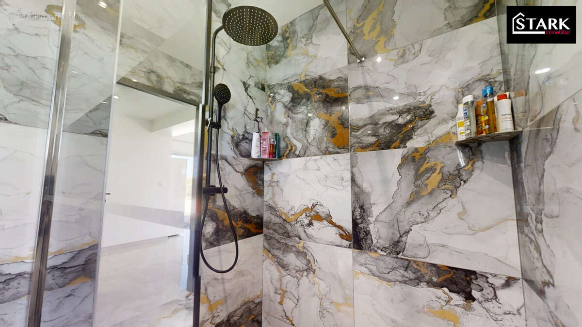 Maison 136 m² à Magny-Vernois  - photo 8