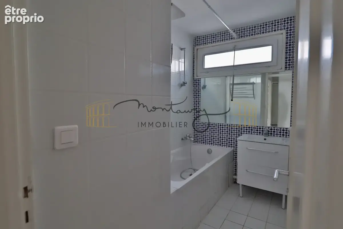 A vendre - quartier kennedy - p3 balcon cave parking - photo 8