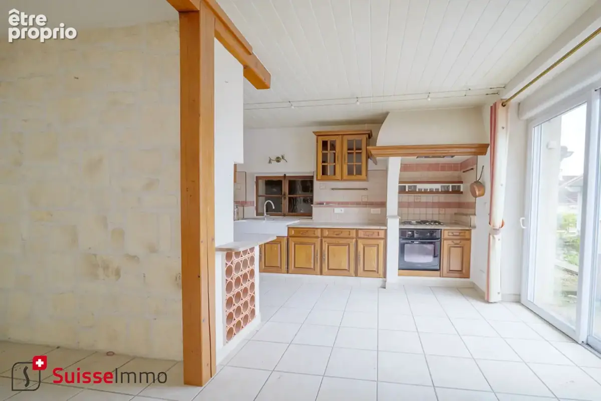 Maison rénovée L'Isle Sur Le Doubs 8 pièces 211 m2 - photo 5
