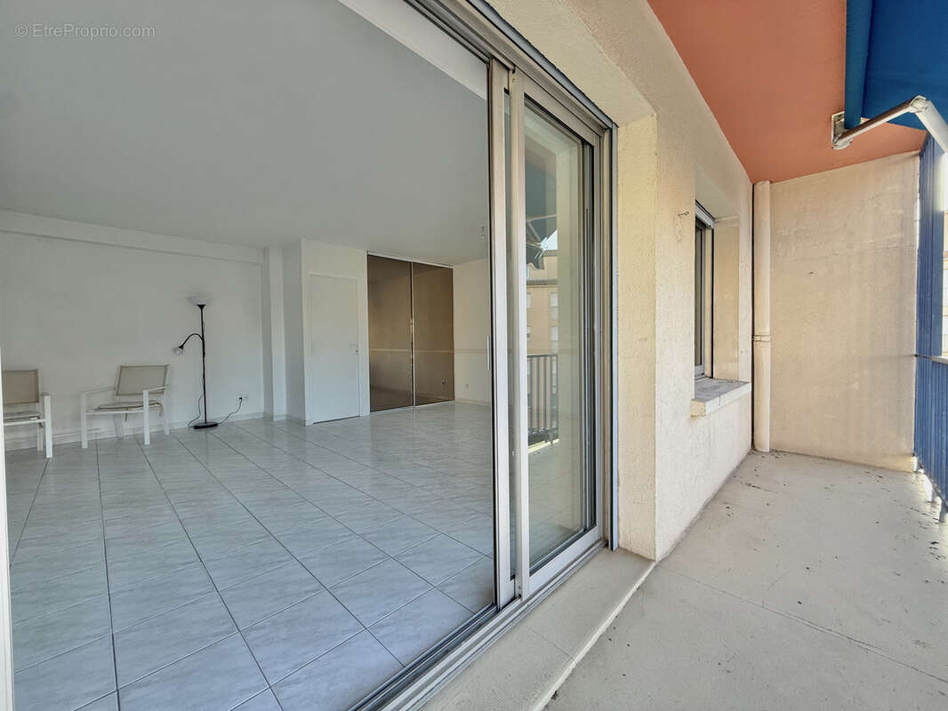 Appartement à HYERES