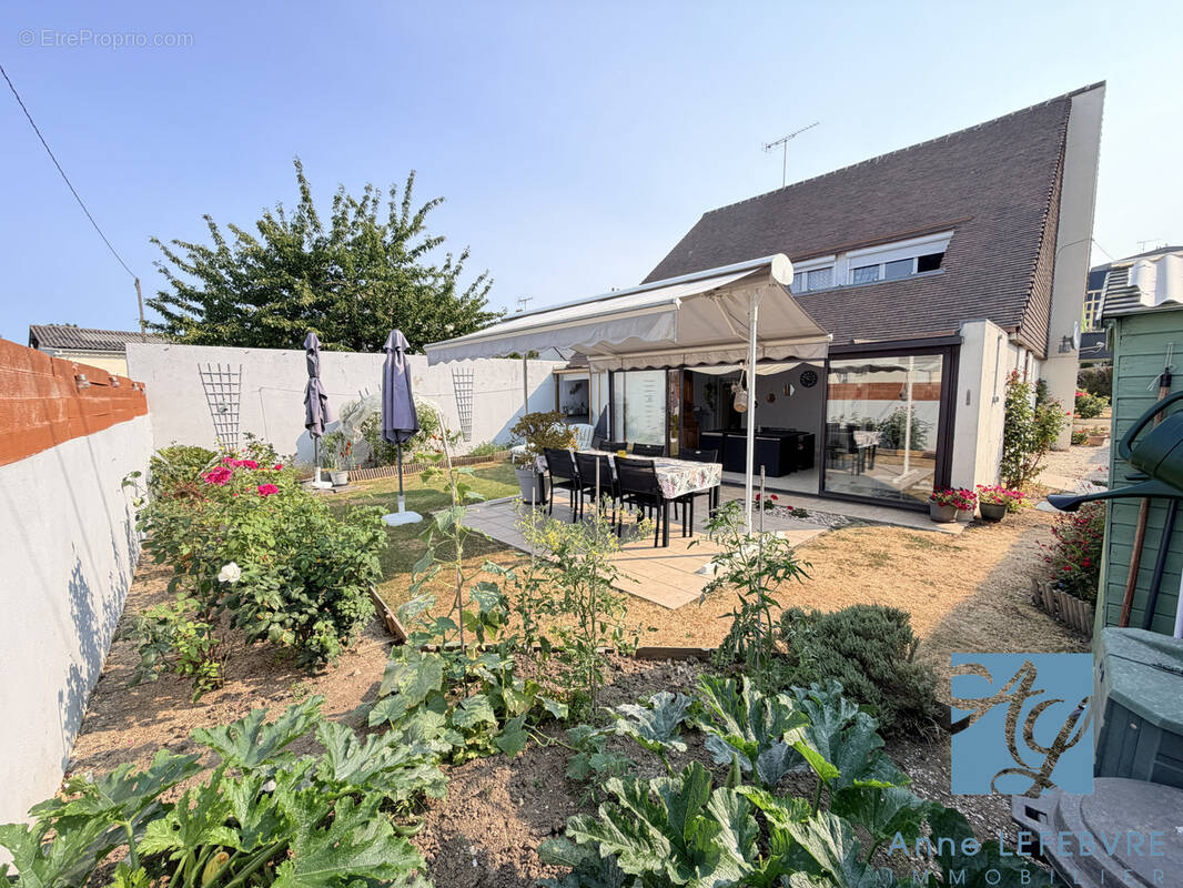 Exclusivité ! maison de 6 pièces avec garage et jardin - photo 2