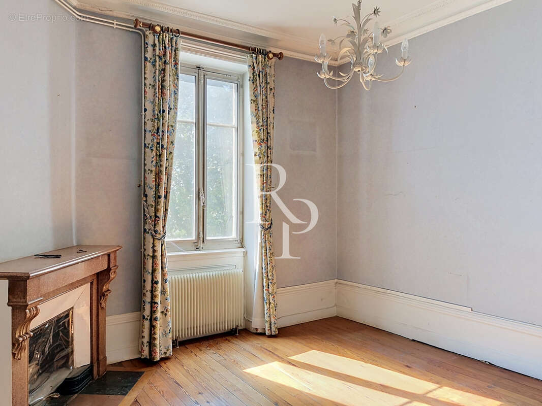 Appartement à LYON-5E
