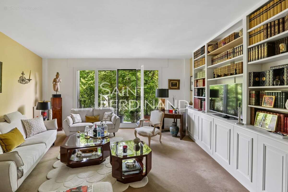 Neuilly Château 2 chambres Balcon - photo 2
