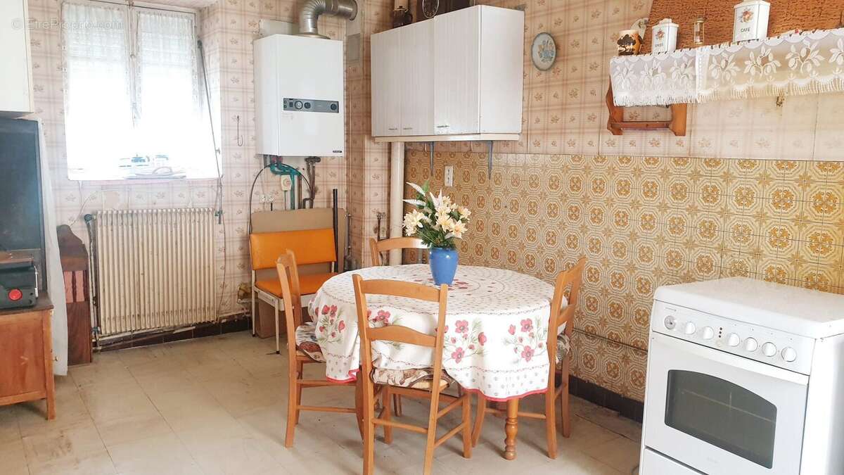 Maison à TARNAC