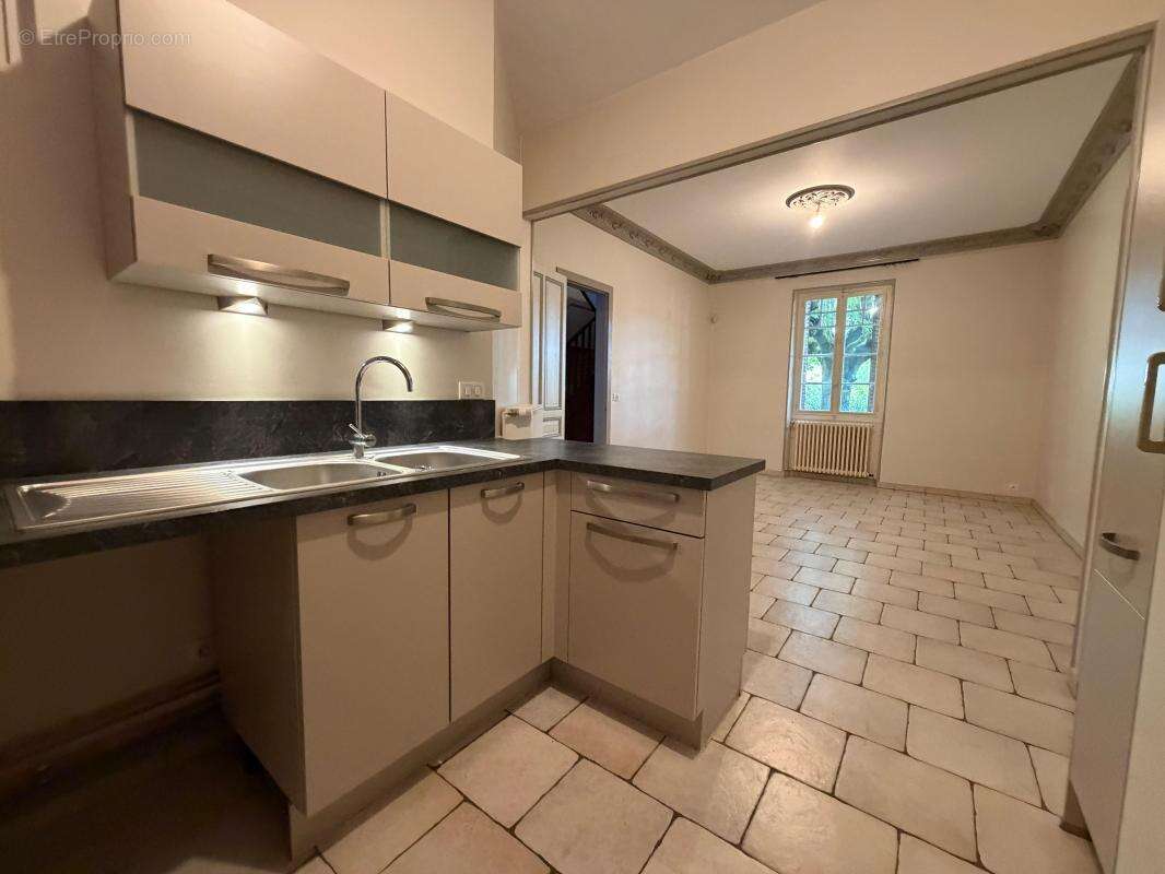 Maison de caractère avec fort potentiel de division – Investissement, projet familial ou marchand de biens - photo 5
