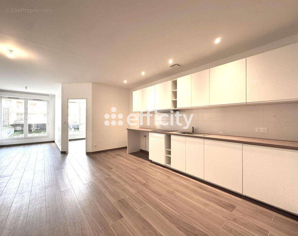 Appartement à CHENNEVIERES-SUR-MARNE