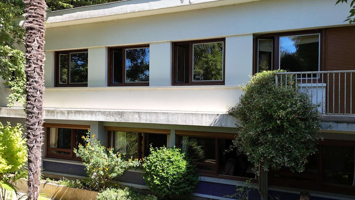 Maison d'architecte 300m²  sur  parcelle 27000m² montelimar 26200 - photo 18