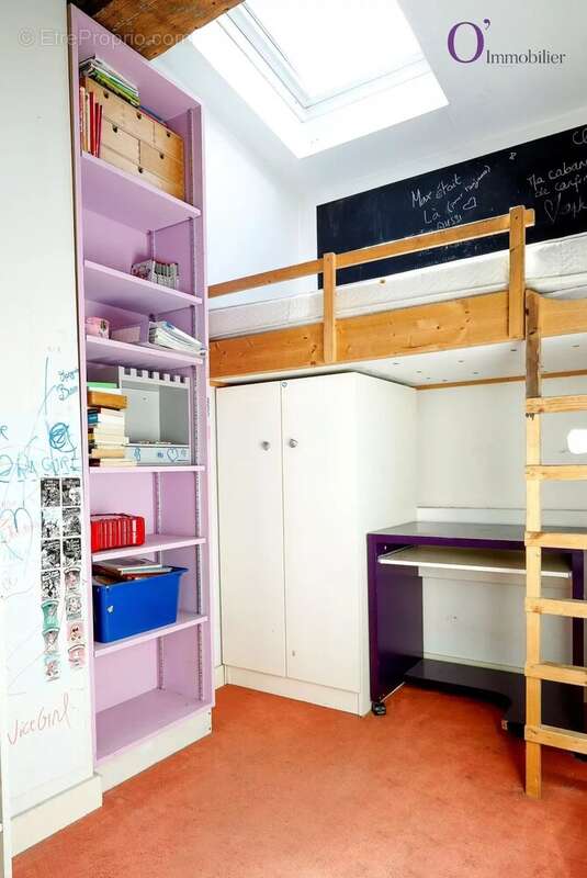 Appartement à PARIS-1E