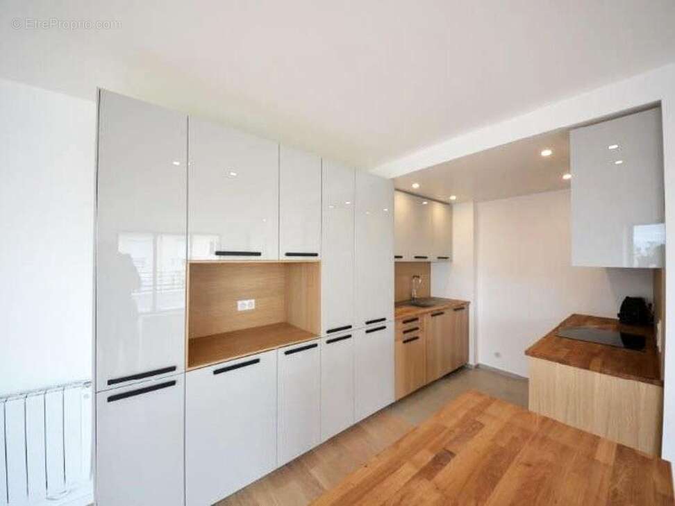 Appartement à SURESNES