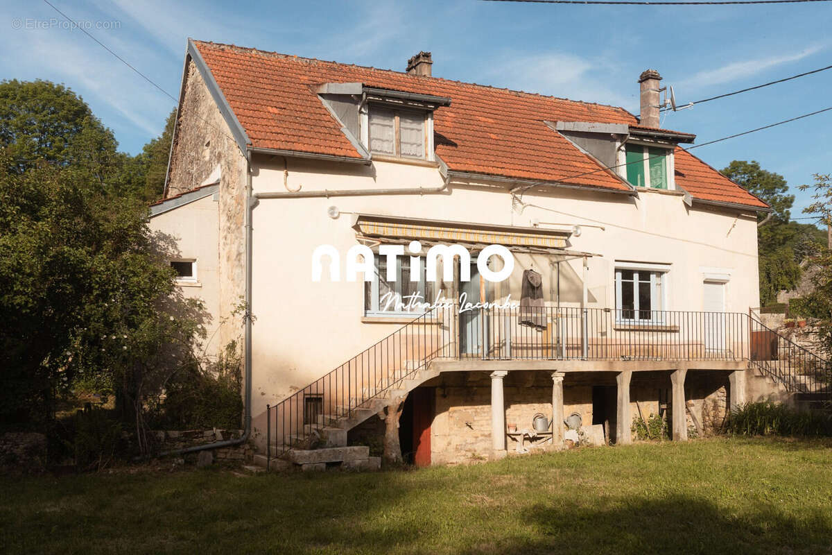 Maison à FROLOIS