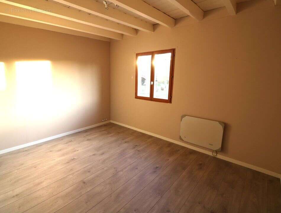 Maison de village, Maison pierre, maison à étage, trois - Maison à ROQUEFORT