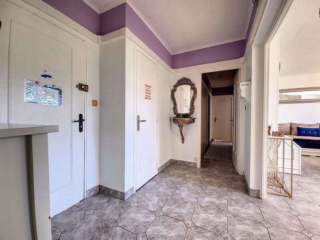 Appartement à CHENOVE