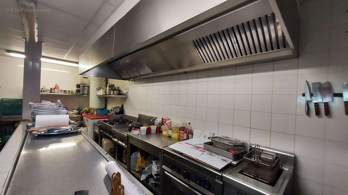 Commerce à SAVERDUN