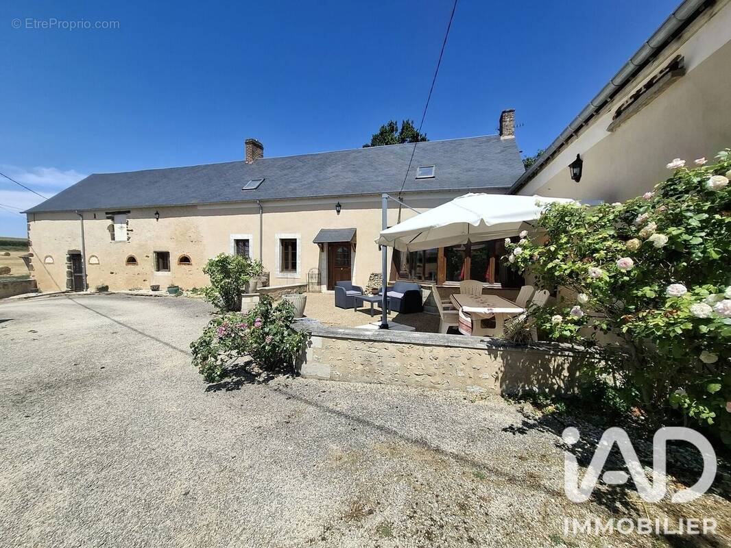 Photo 1 - Maison à CRISSE