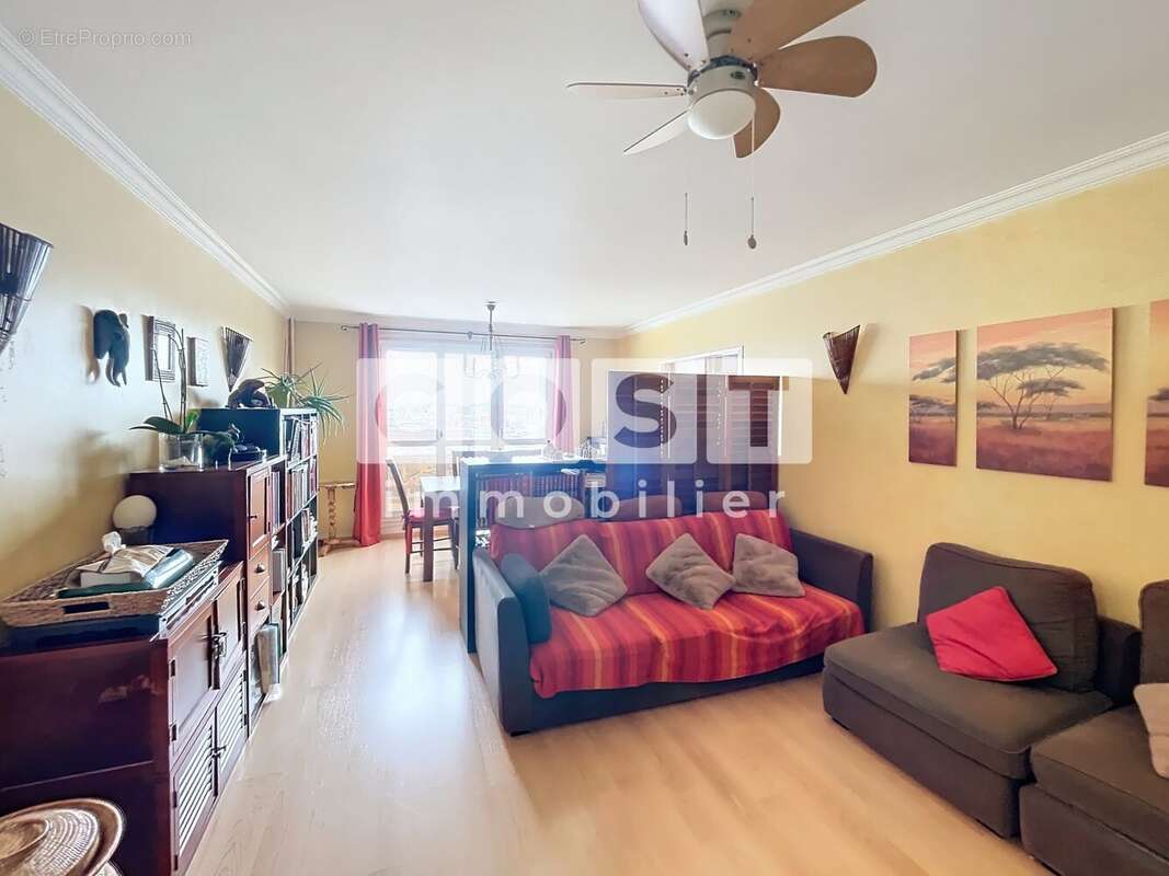 Appartement à ASNIERES-SUR-SEINE