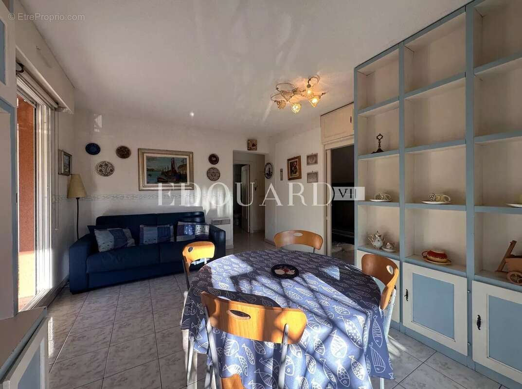 Appartement à ROQUEBRUNE-CAP-MARTIN