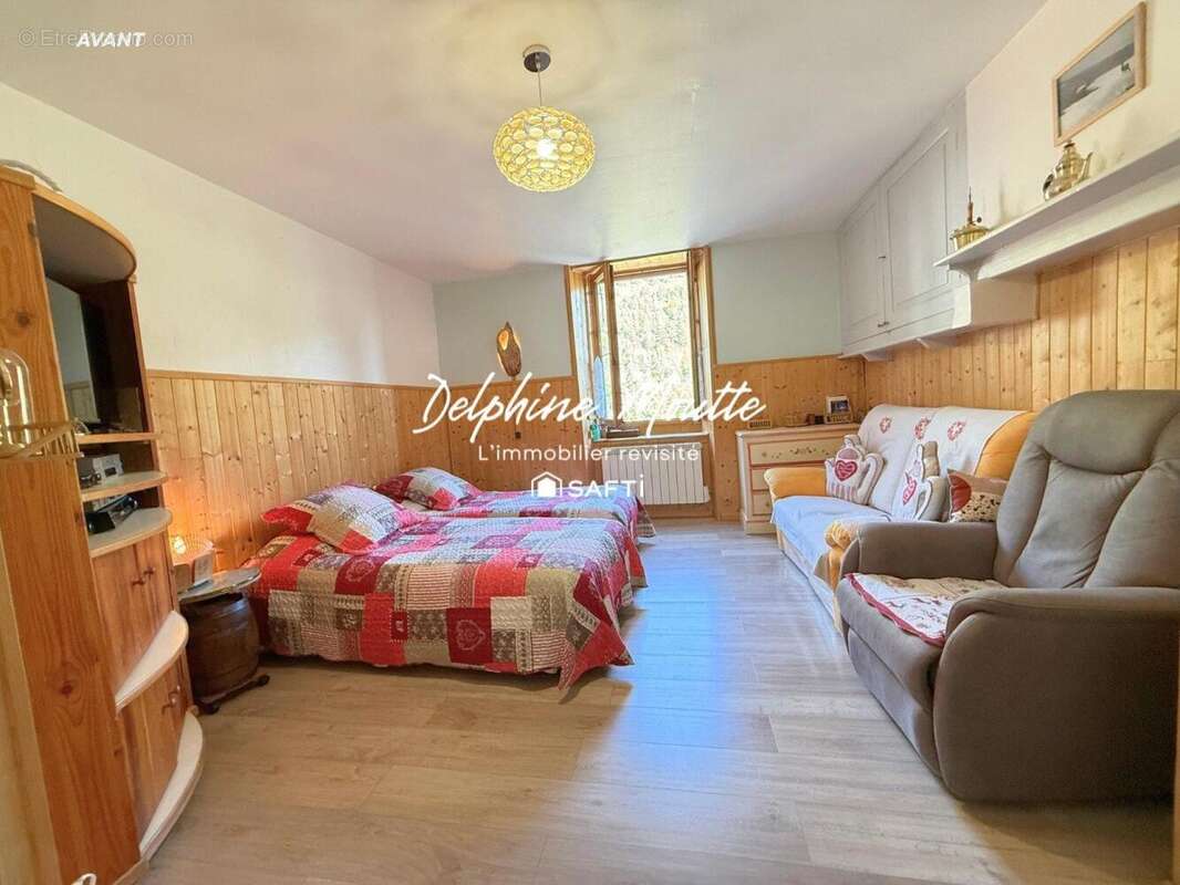 Photo 4 - Appartement à CHATEAU-VILLE-VIEILLE