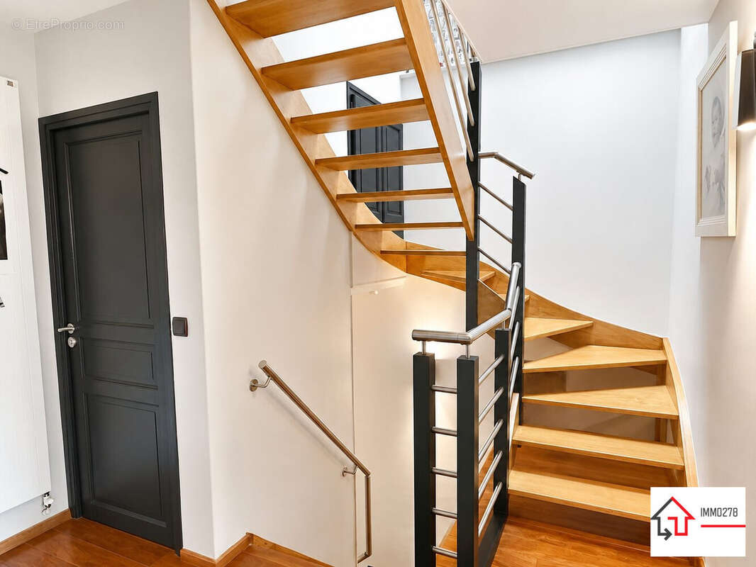 Maison 281 m² à Hazebrouck  - photo 7