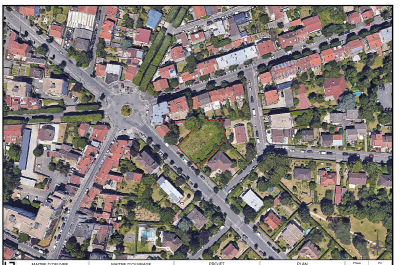 Terrain à NOISY-LE-SEC