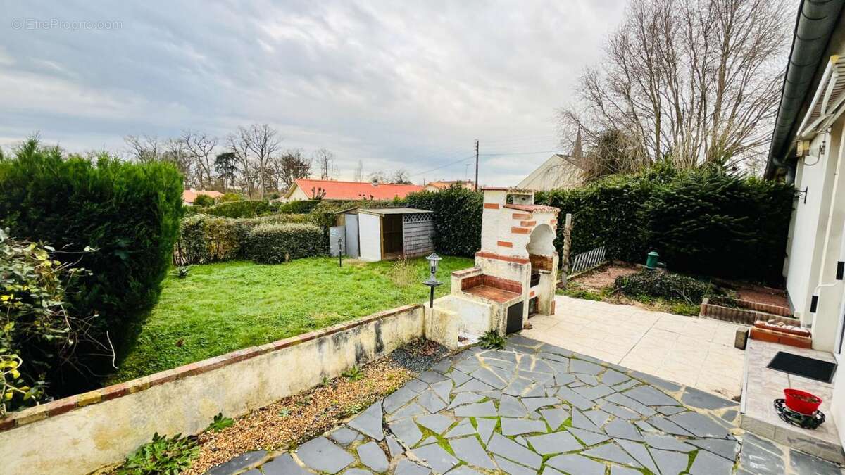 Maison à TREMENTINES