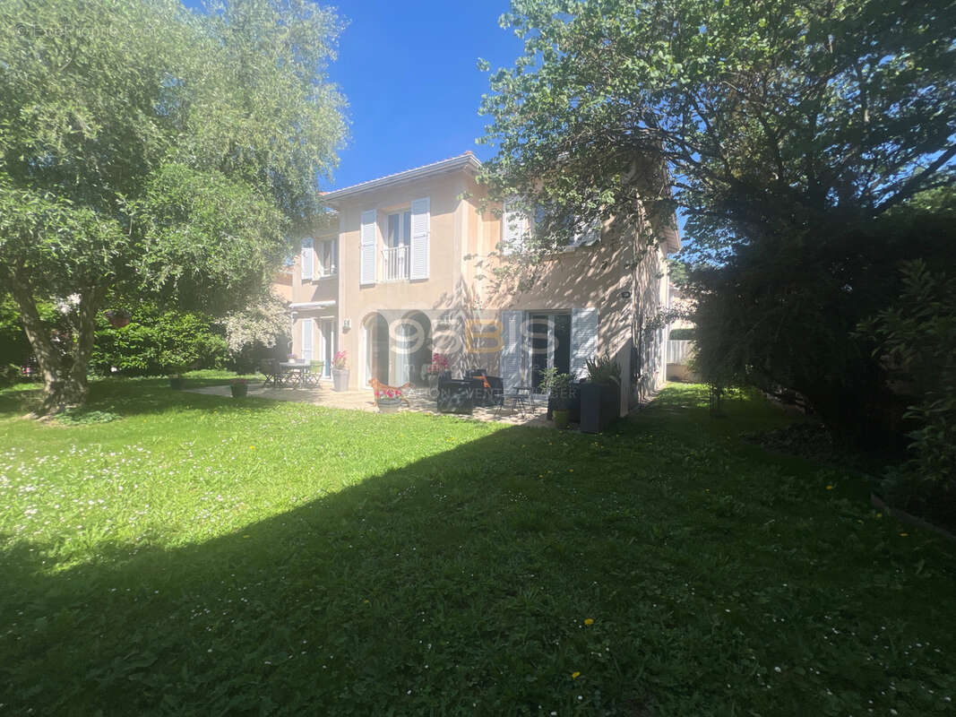 Maison à LYON-9E