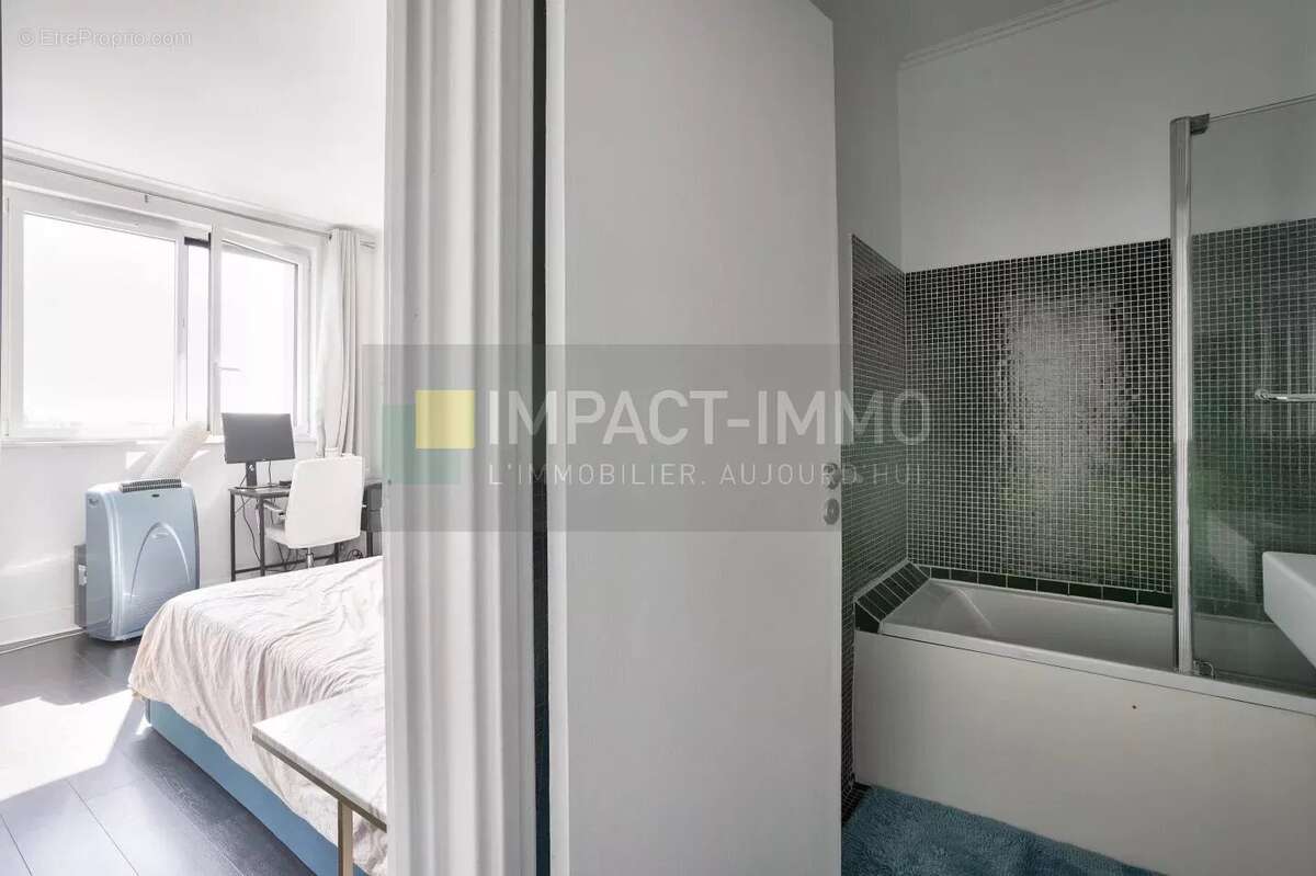Appartement à NEUILLY-SUR-SEINE