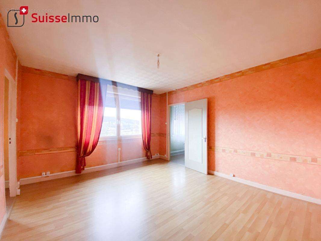 Appartement  4 pièces 64.90 m2 - photo 3