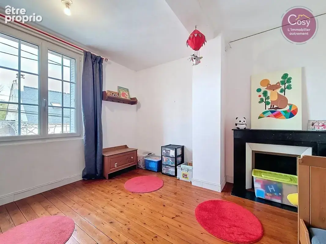 Une maison de caractère aux beaux volumes avec dépendance et - photo 9