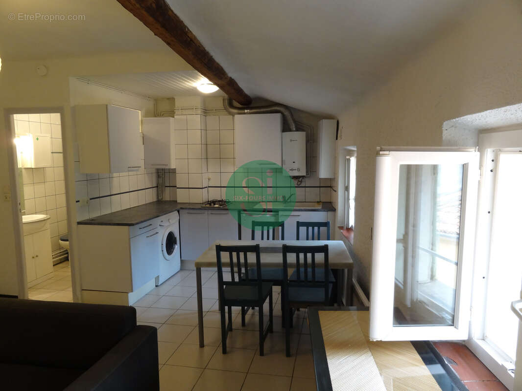 Investissement securise - t1 vendu loue - seyne centre ville - photo 2