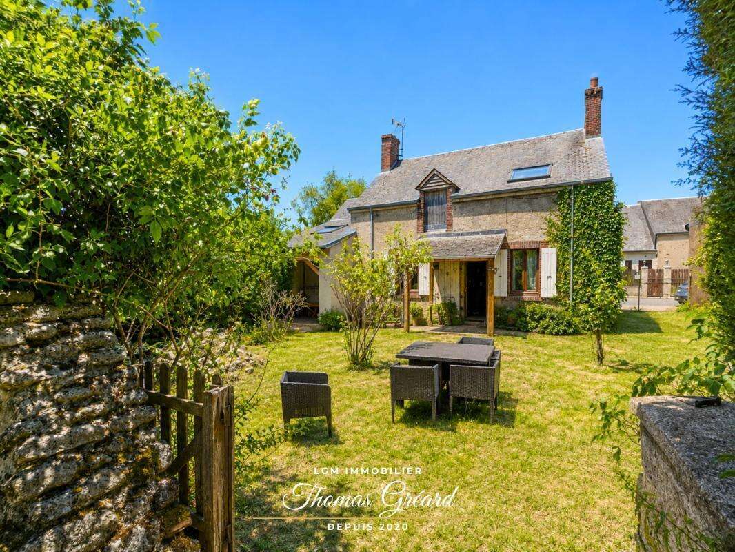 Maison en pierre avec 3 chambres, piscine et dépendances – 15 minutes de Châteaudun, 15 minutes de Patay et 22 minutes de la bas - photo 15
