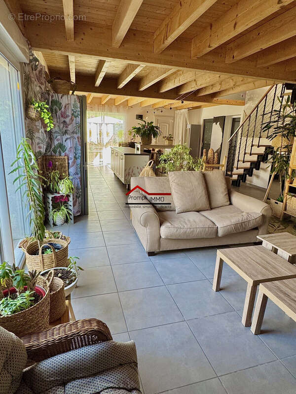 Maison à SAINT-ROMAIN-DE-BENET