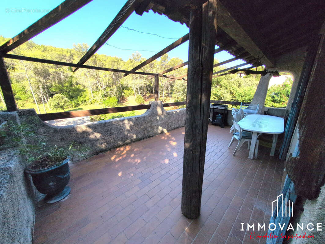 Maison 136 m² à Saint-Clement-De-Riviere  - photo 3