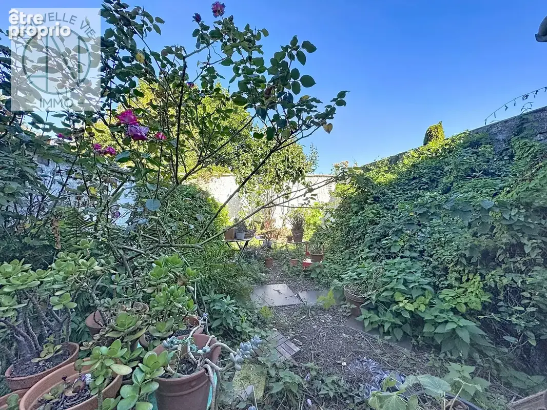 Sous offre Maison de charme   Lille Pellevoisin   env. 105 m2 habitables - photo 7