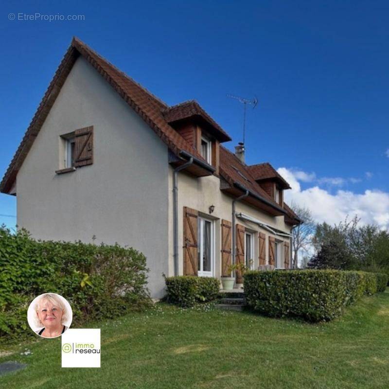 Maison à SAINT-HYMER