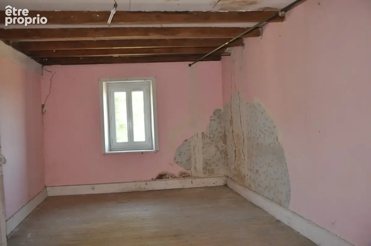 Maison en pierre de granite à fort potentiel aménageable, avec un petit terrain, et une vue exceptionnelle... - photo 14