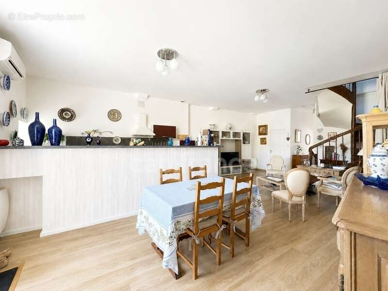 Appartement à PONS