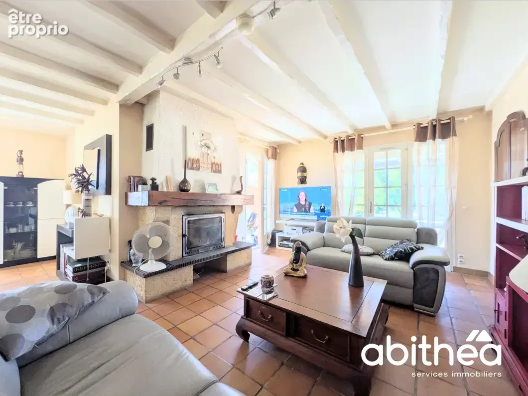 Viager occupé - Maison 5 pièces - 139 m2 - Bouquet 49 620 euros - Rente 807 euros/mois - Saint-Denis-de-Pile ( - photo 15