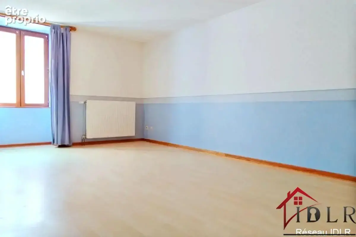 Belle maison avec grange, cinq pièces, 116 mètres carrés hab - photo 9