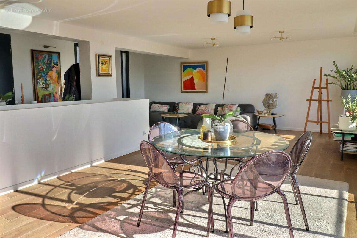 Maison à LE PLESSIS-ROBINSON