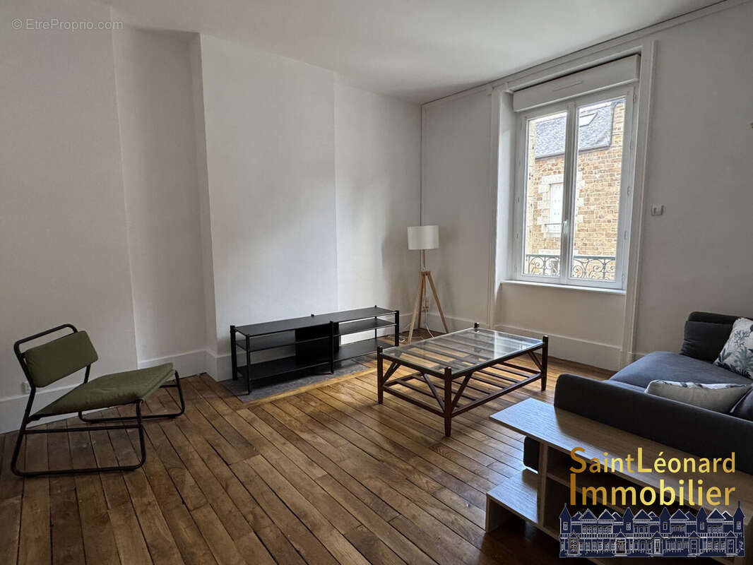 Appartement 83 m² à Fougeres  - photo 2
